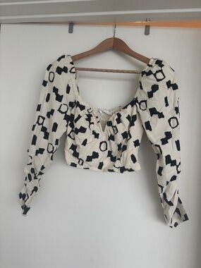 ASTR The Label Black and White Geometric Top